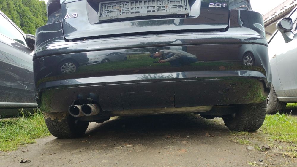 Zderzak tył audi a3 8p lz9y z wycięciem na haka i zaślepka