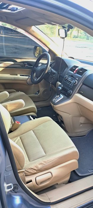 Продам Honda CR-V
