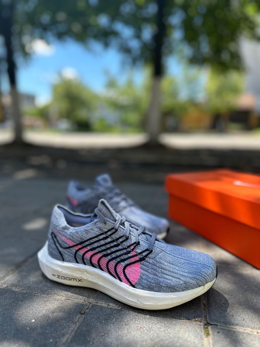 Оригінальні бігові кросівки Nike Pegasus Turbo Next Nature  DM3413 400