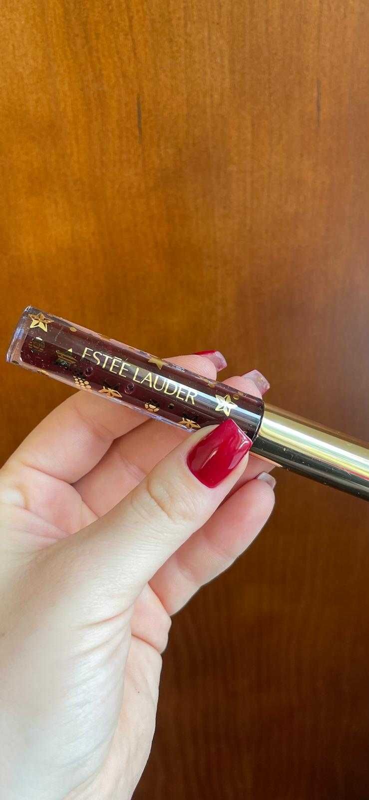 Pomadka w płynie Estee Lauder,  Divine Plum