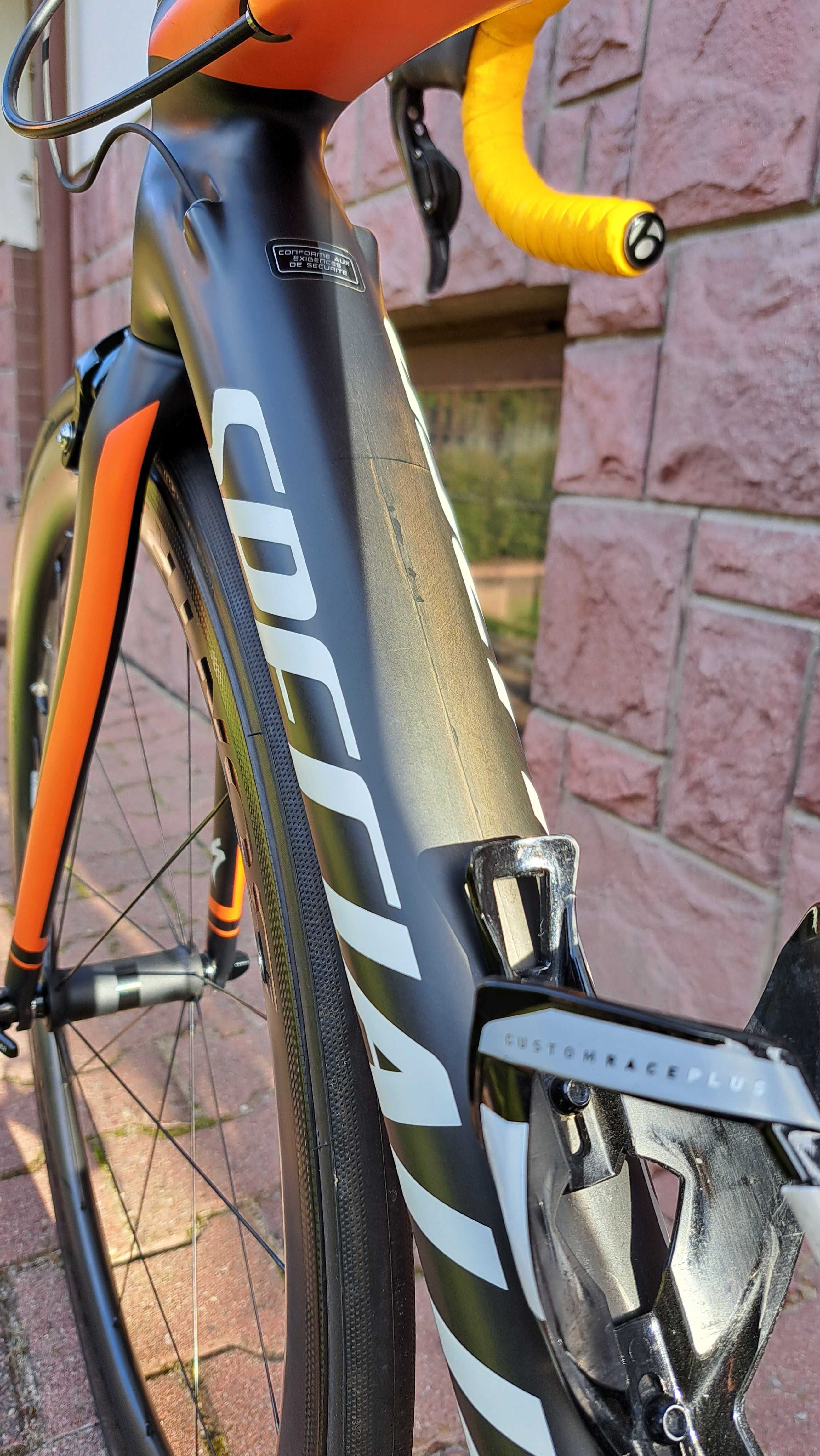 Rower szosowy SPECIALIZED TARMAC COMP CARBON Shimano Ultegra Di2 r. 52