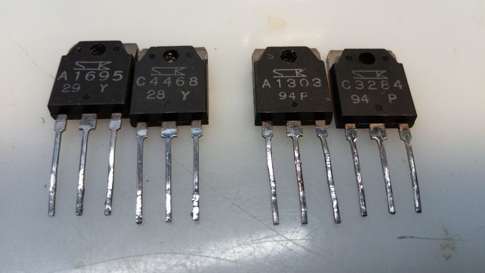 Біполярні транзистори SanKen.