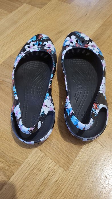 Baleriny Crocs W8