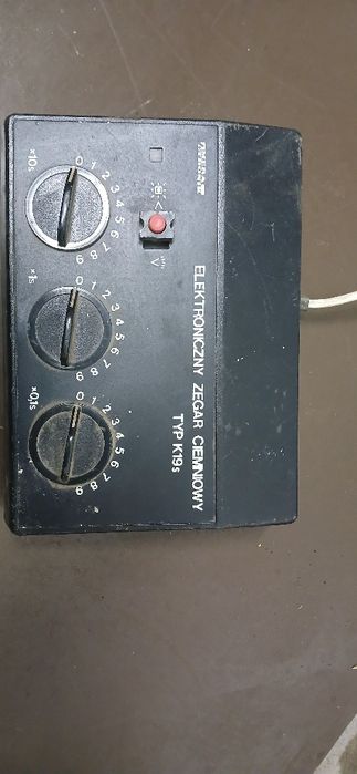 Електронний годинник для фото лабораторії К19s