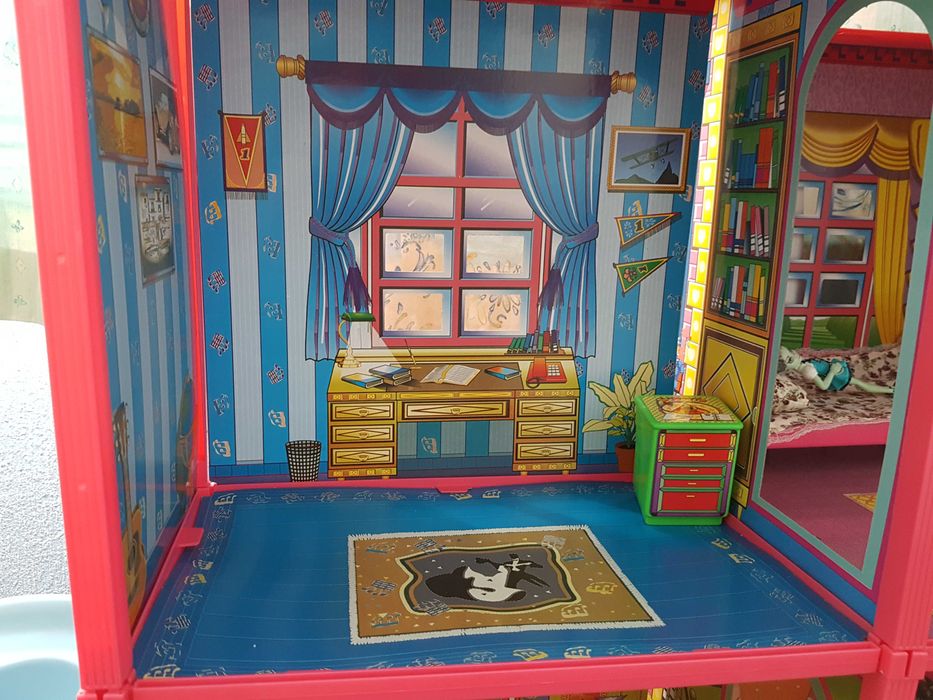 Ляльковий будинок Мілана