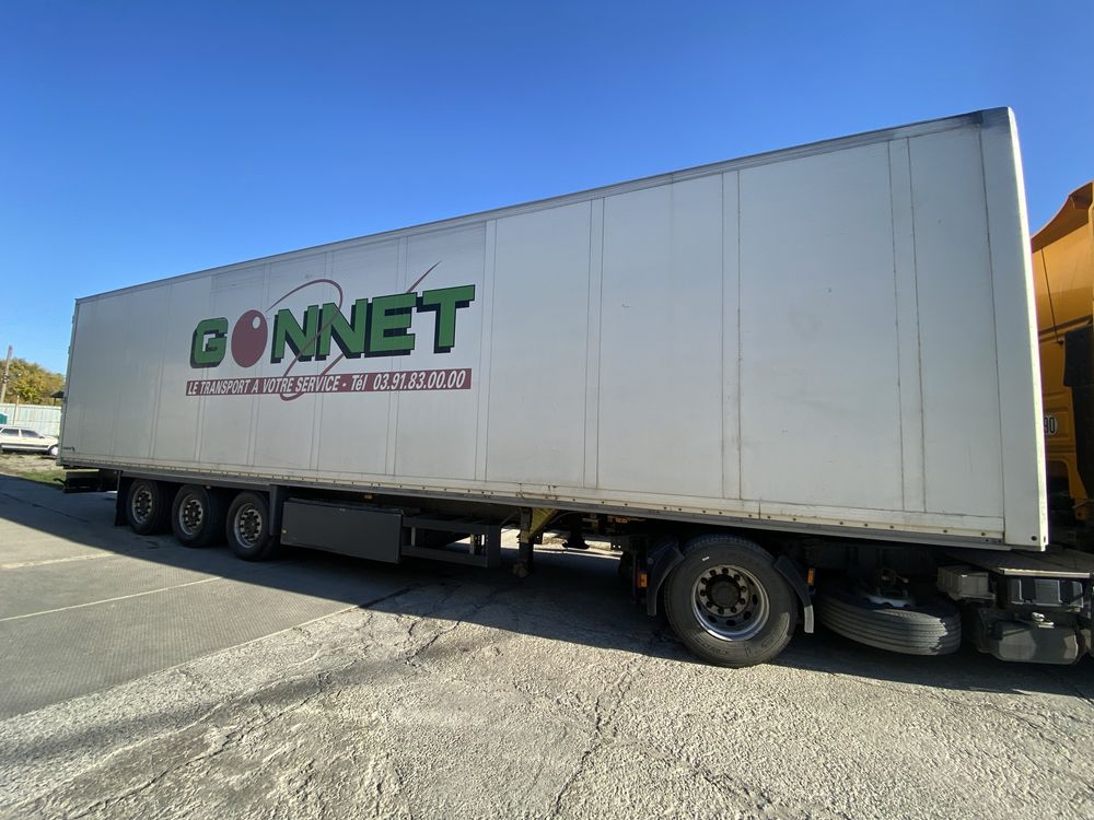 Напівпричип SCHMITZ Cargobull S 3 MЕГА