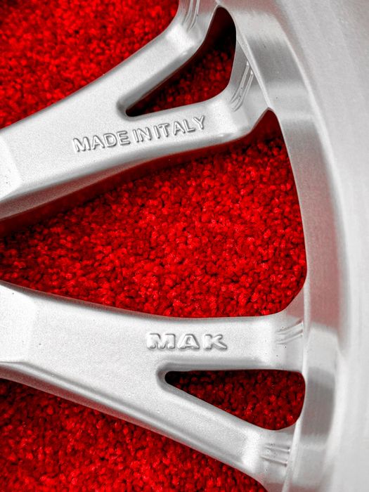 Диски R17 5.112 ET52 7,5J шкода октавіа a5 а7 карок суперб кадді b7 b8