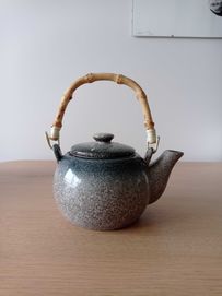 Tradycyjny czajnik porcelanowy Tajimi 600 ml