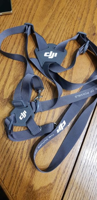Smycz, szelki do drona