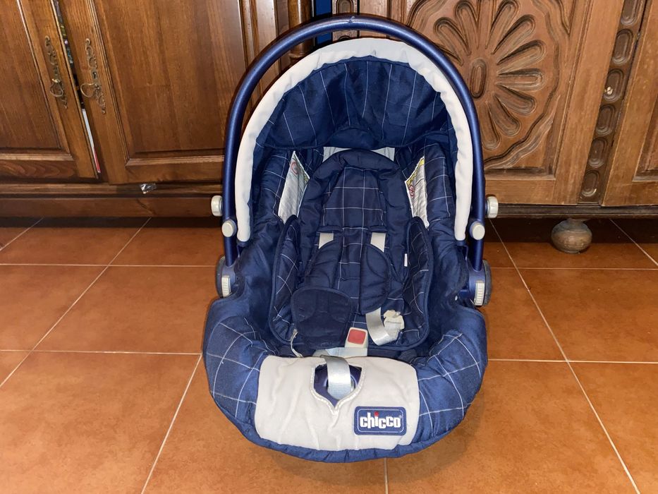 Cadeira Automóvel Chicco para Bebé