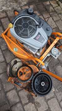 Silnik spalinowy Briggs & stratton kosiarka