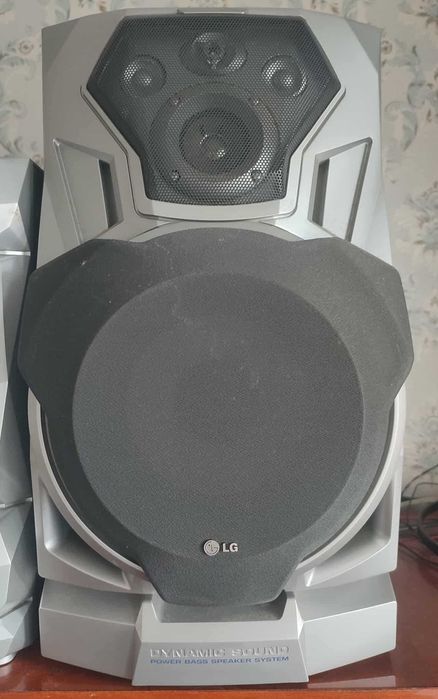 Центр музыкальный LG