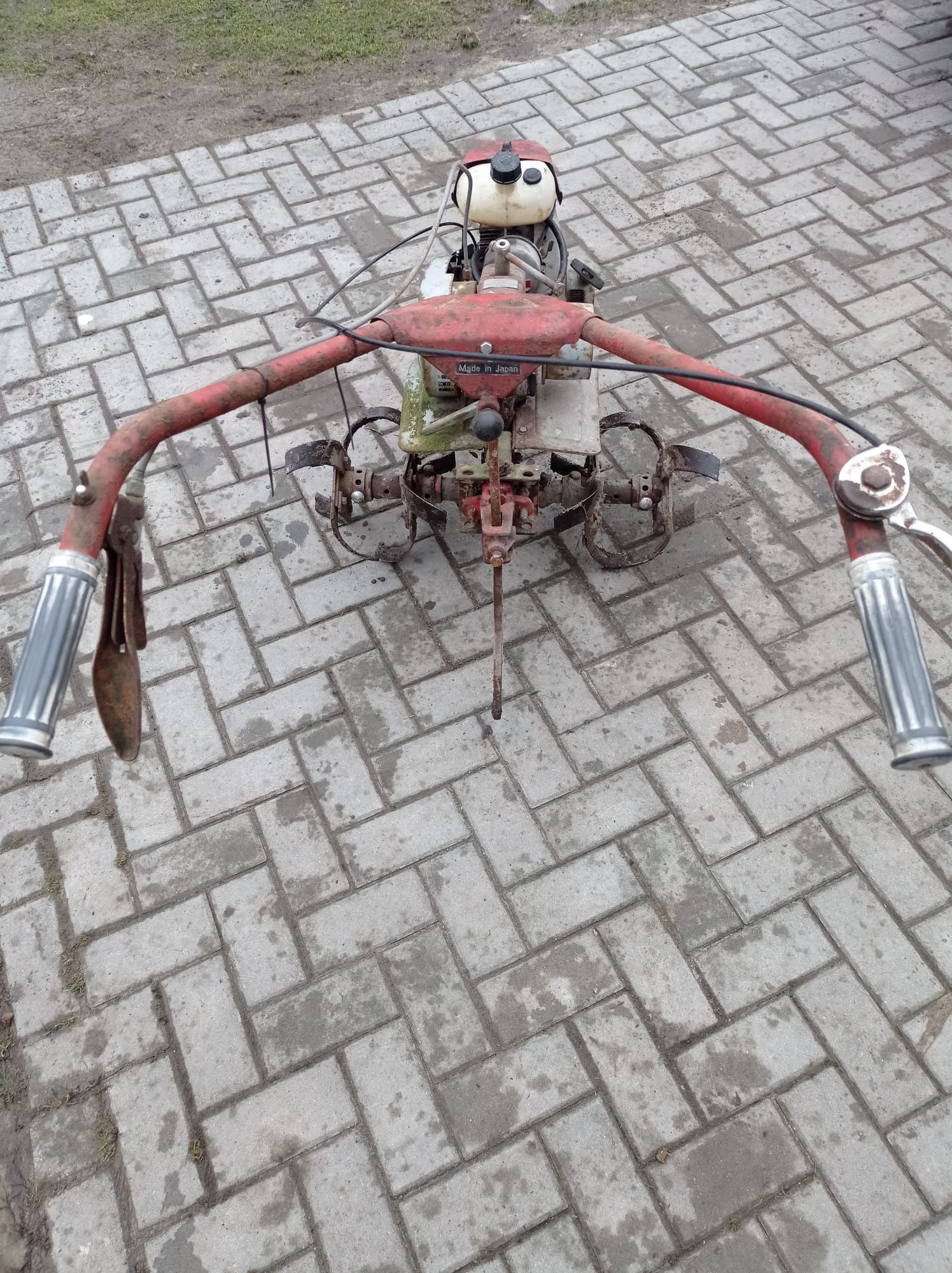 Glebogryzarka spalinowa iseki KS280