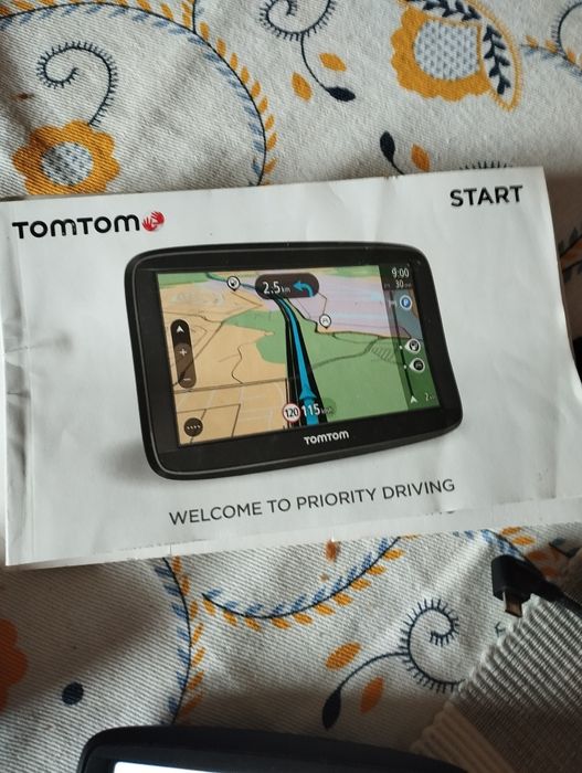 Tom tom gps com Cabo e suporte