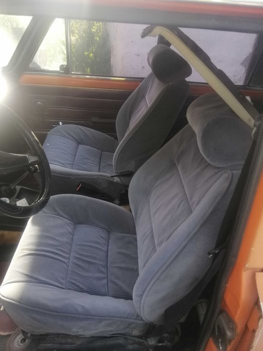 Сидіння для авто