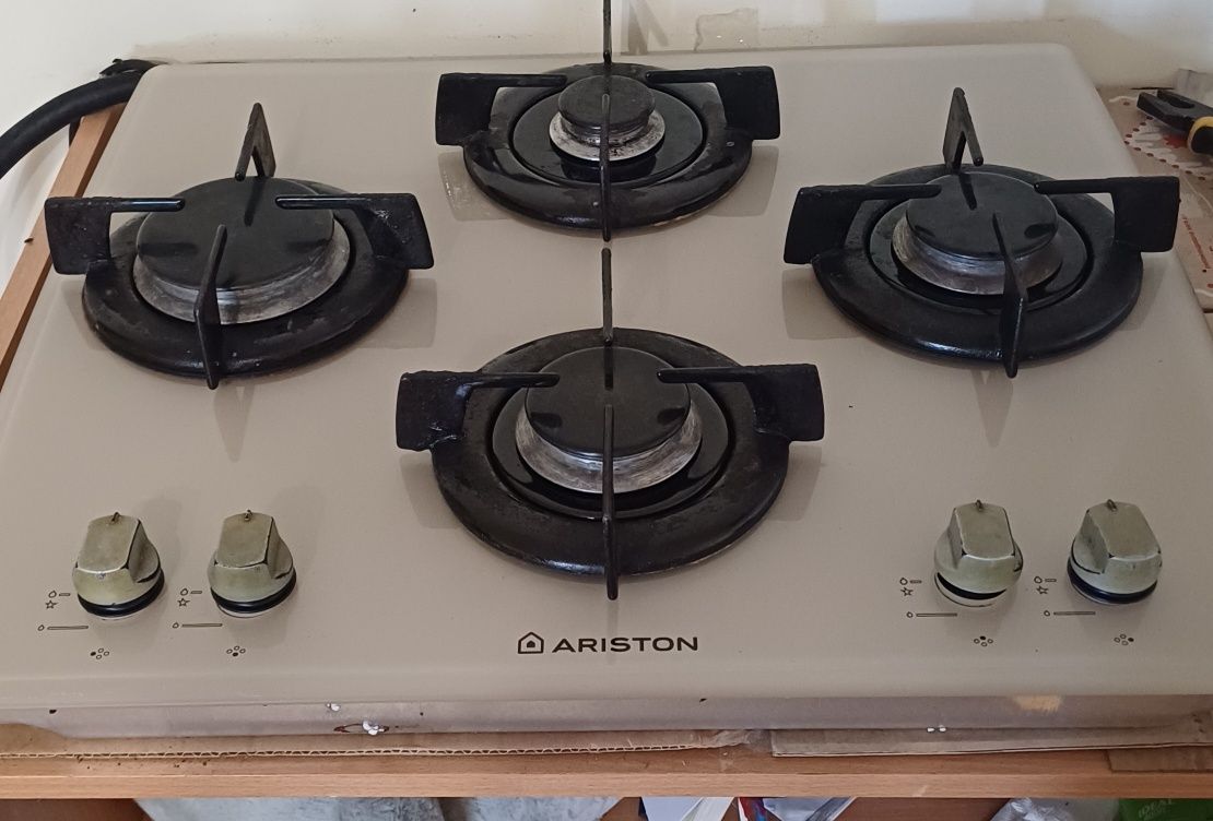Варильна газова панель Ariston