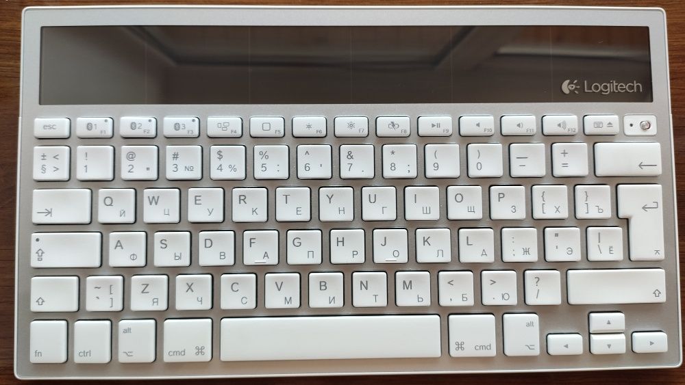 Logitech K760 клавіатура