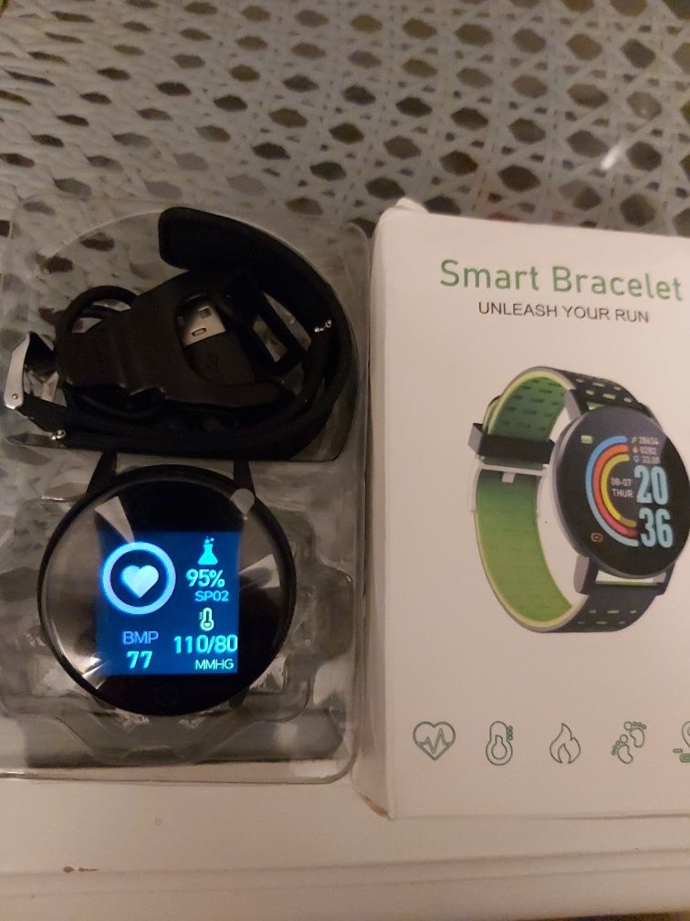 Smartwatch,Smartband,zegarek,Pomiar Tlenu we Krwi Ciśnienie,puls,kalor