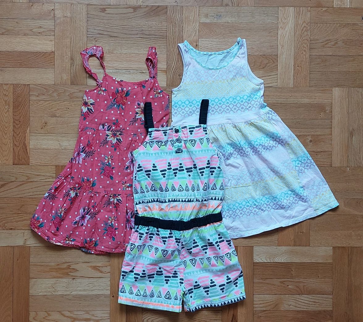 Trzy sukienki 6-7 lat