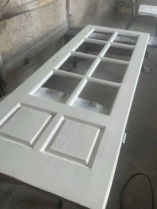 Перефарбування та реставрація вхідних та міжкімнатних дверей