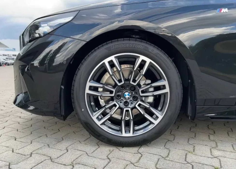 Oryginale 19-calowe felgi mpakiet BMW 5 G60