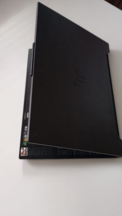 Laptop Asus Tuf R7 7735HS/RTX4050 TGP140W/512SSD/16GB/Windows 11 Gwar.