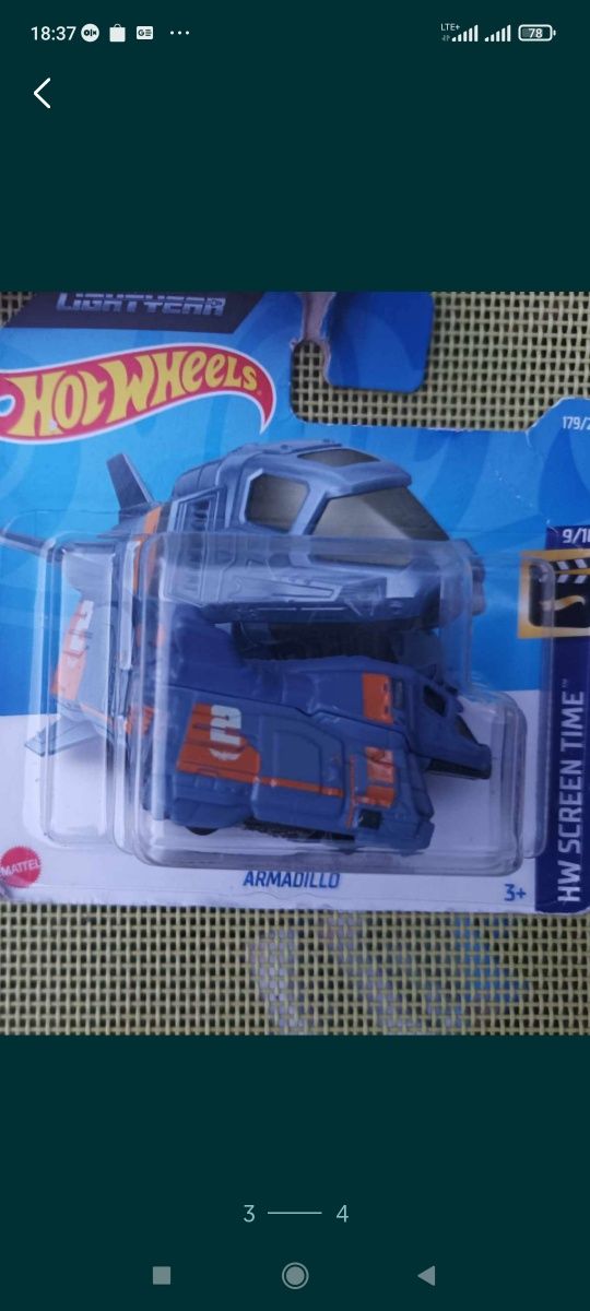 Kolekcja trzech modeli statków kosmicznych od Hot Wheels