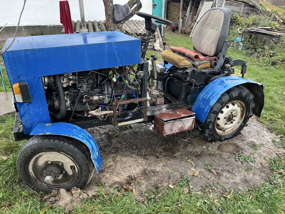Трактор саморобний з документами