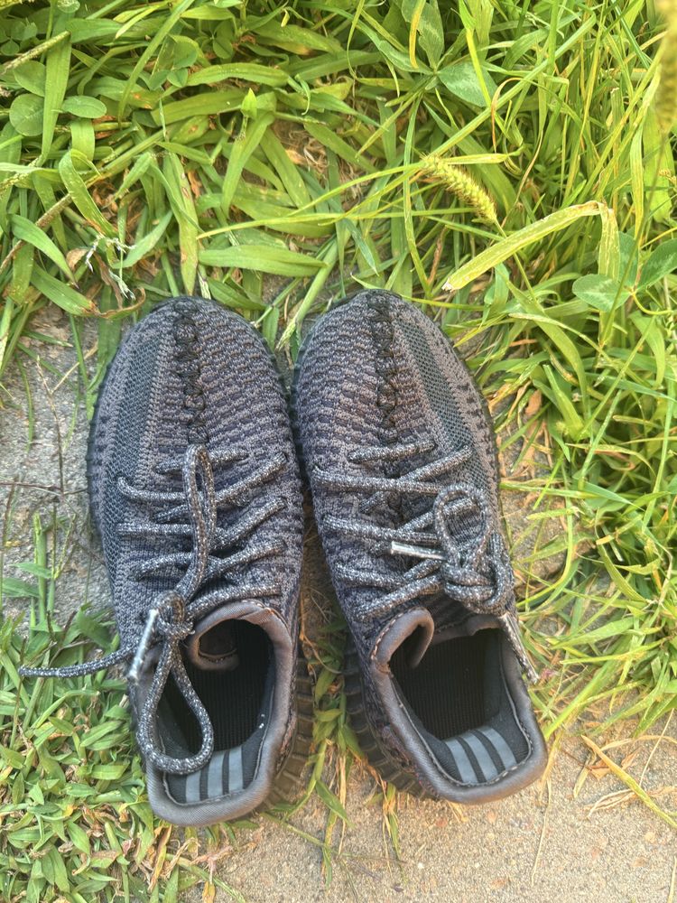 Кросівки дитячі adidas yeezy boost