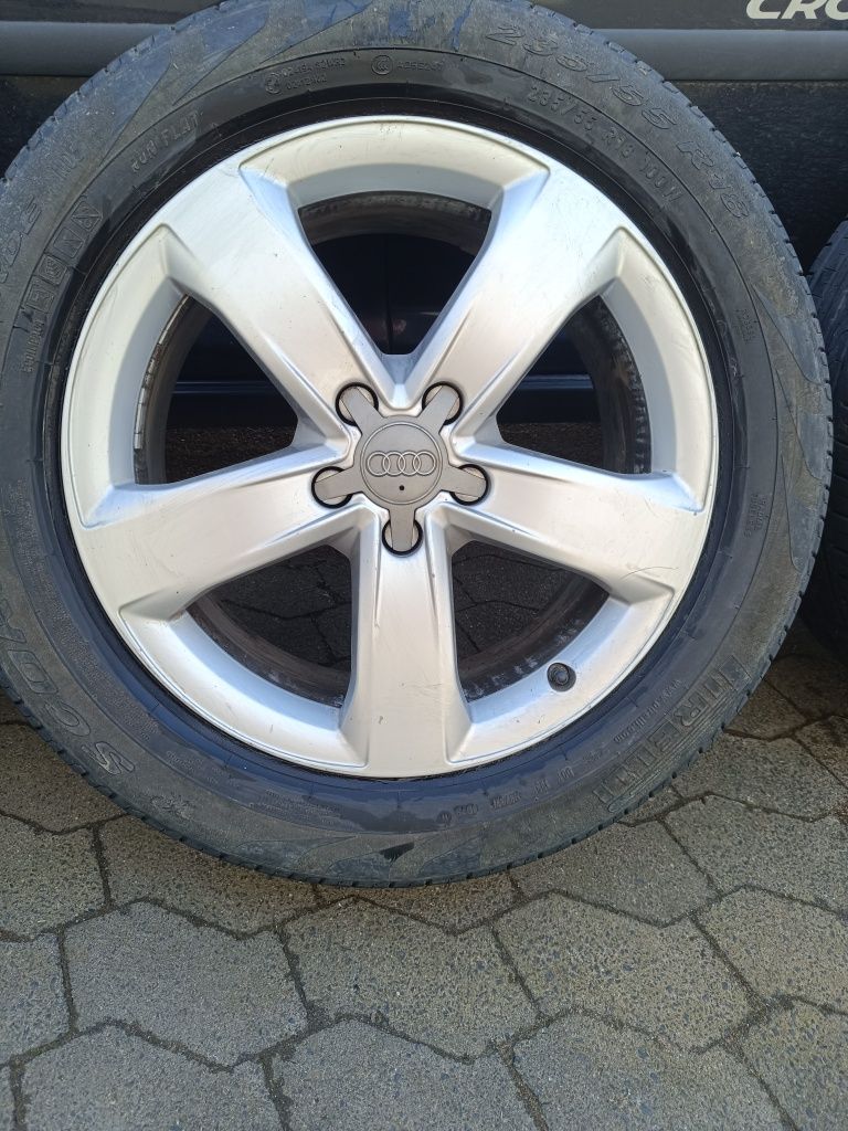 Komplet felg Audi 18cali opona Pirelli lato 235/55/18