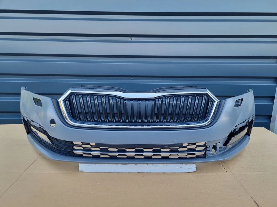 SKODA OCTAVIA IV 2019- Zderzak przód oryginał MC254