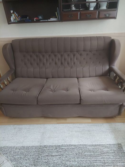 Komplet do salonu dwa fotele i jedna kanapa z funkcją spania