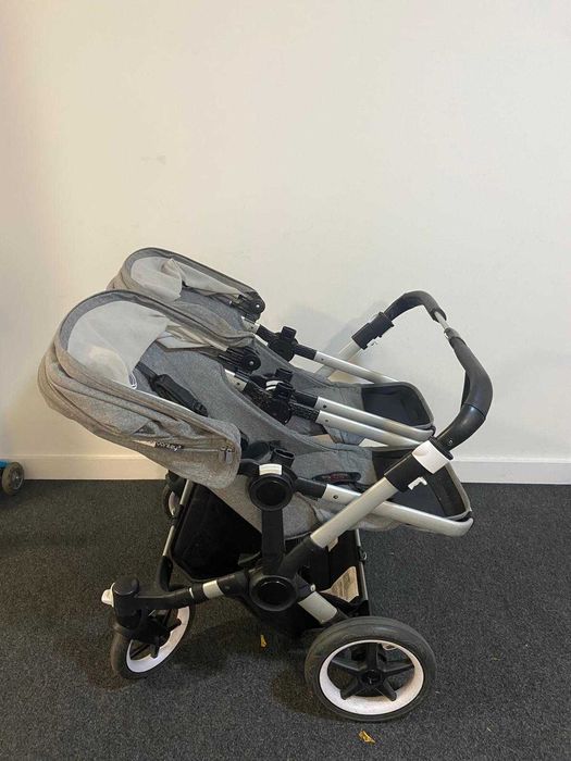 Carrinho de Bebê para gêmeos