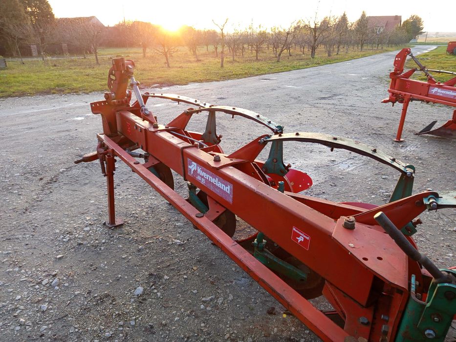 Sprzedam pług Kverneland 4 skibowy AB 85 Vario