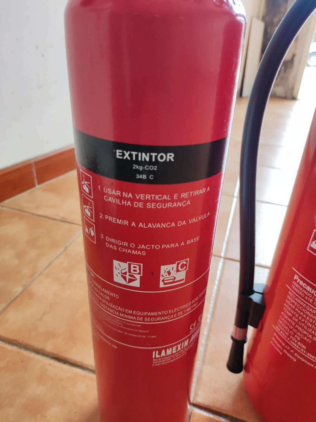 2 Extintores CO2 e Pó Químico ABC novos, nunca usados