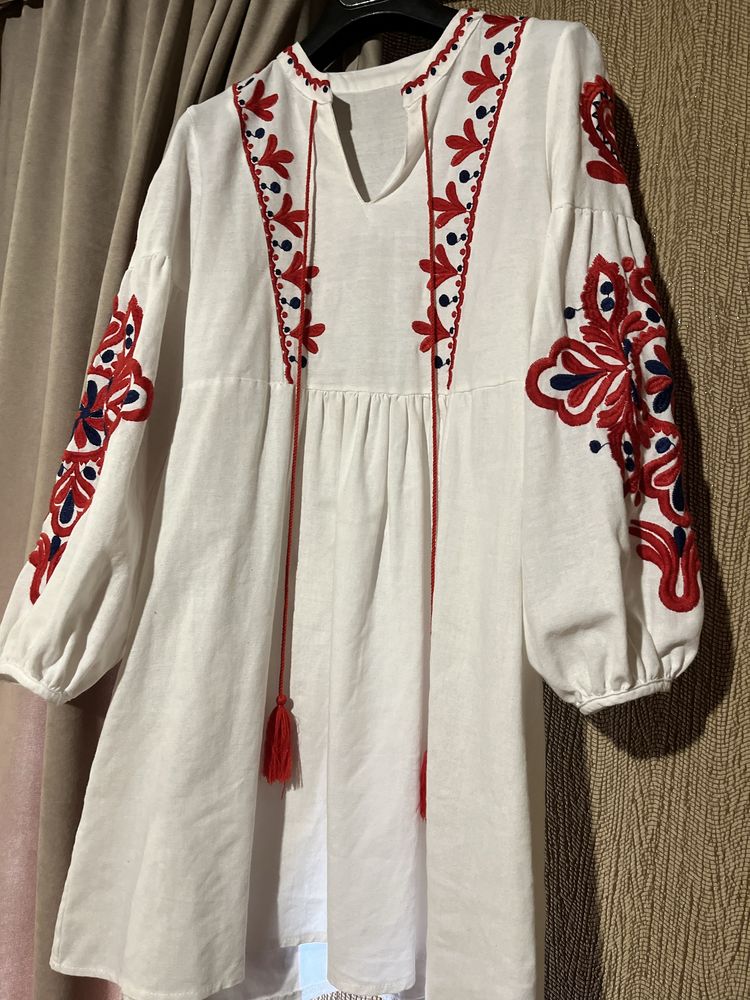 Продам вишите плаття
