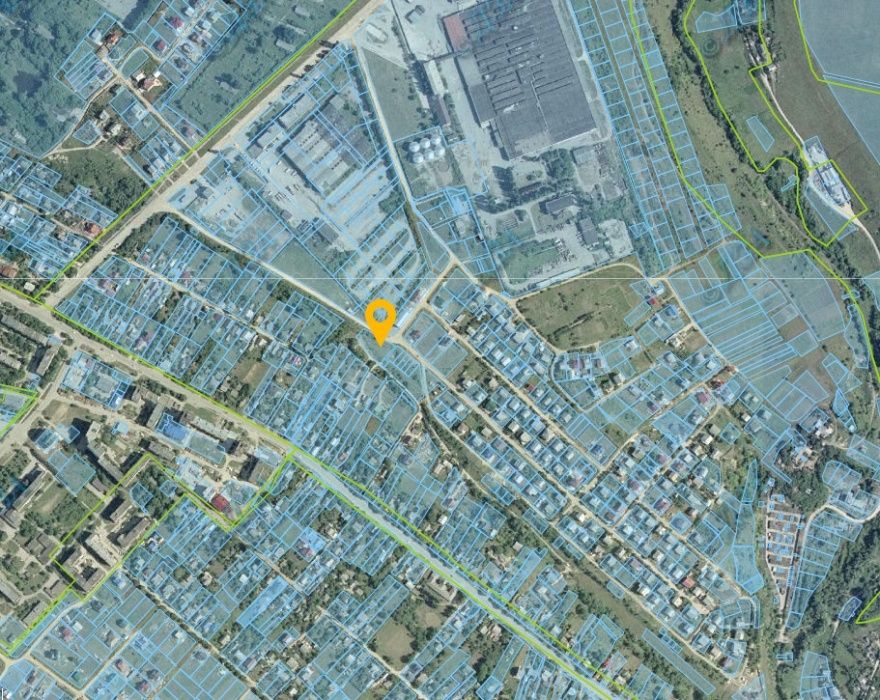 Продам ділянку у Кам'янці-Подільському.