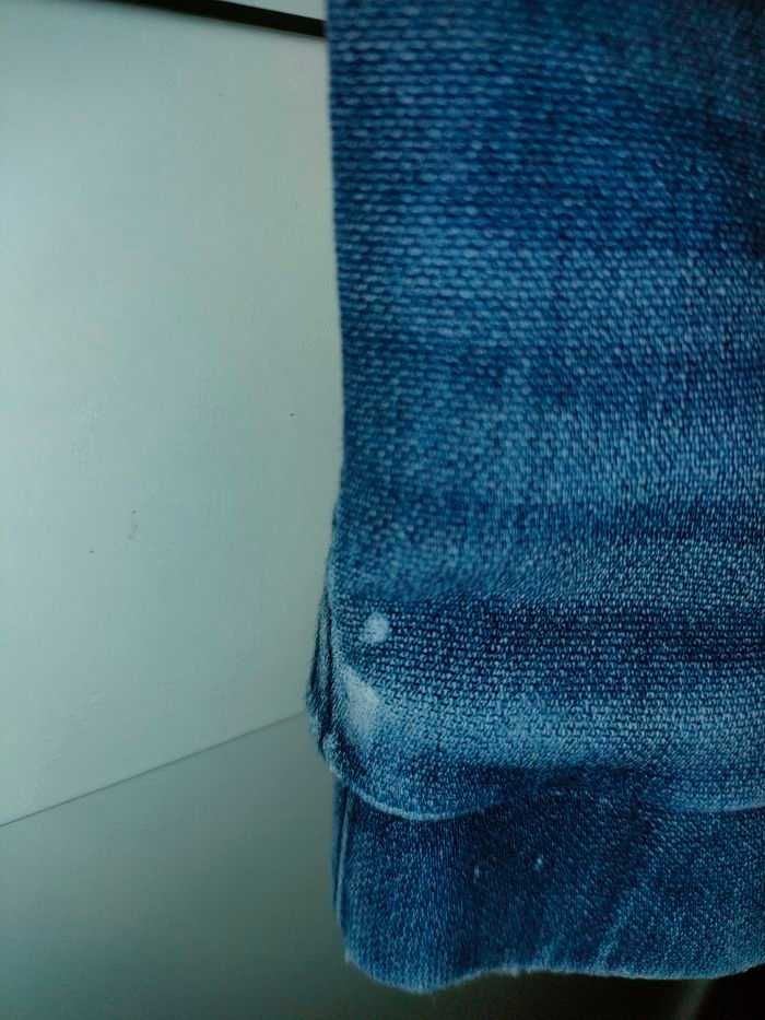 Spodnie Joggery z dziurą 152 cm