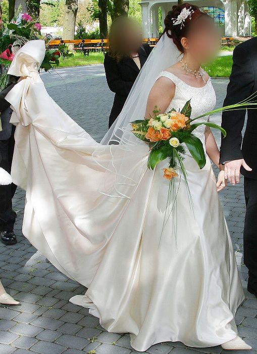 Francuska suknia ślubna Calia z serii Mariees de Paris (ecru)