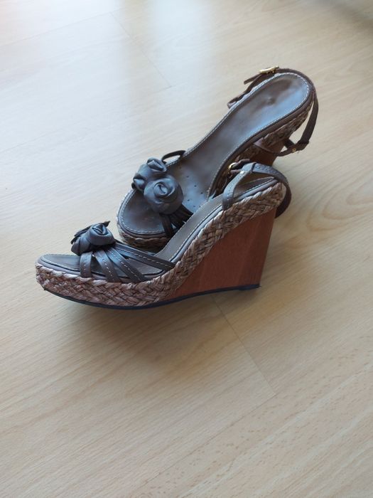 Sandália - Geox - Castanhas