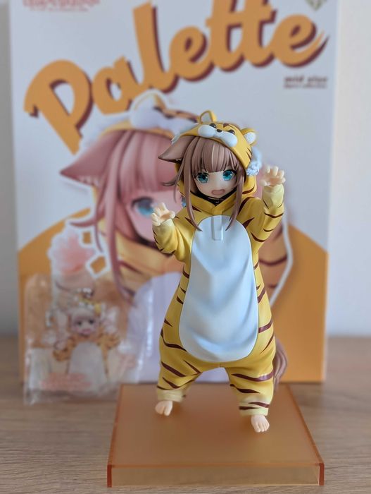 Аніме-фігурка кішечки Кінако в кігурумі