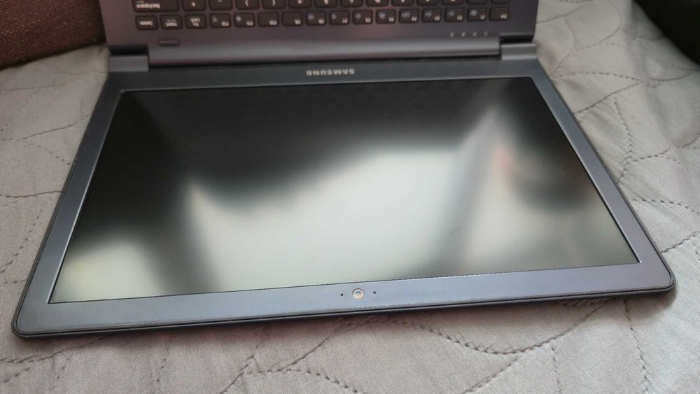Laptop Samsung NP905S3G