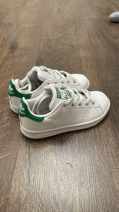 Оригінальні кросівки Adidas 29 розмір - 18,5 см.