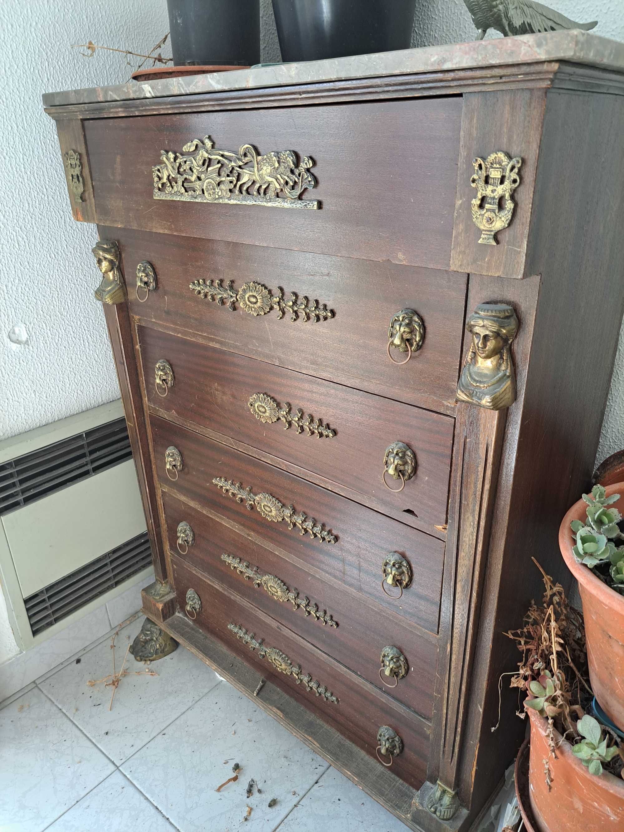 Móveis de sala e cómoda