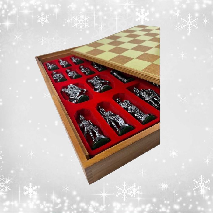 Szachy ekskluzywna gra drewniana kasetka figury rzymskie METALIZOWANE