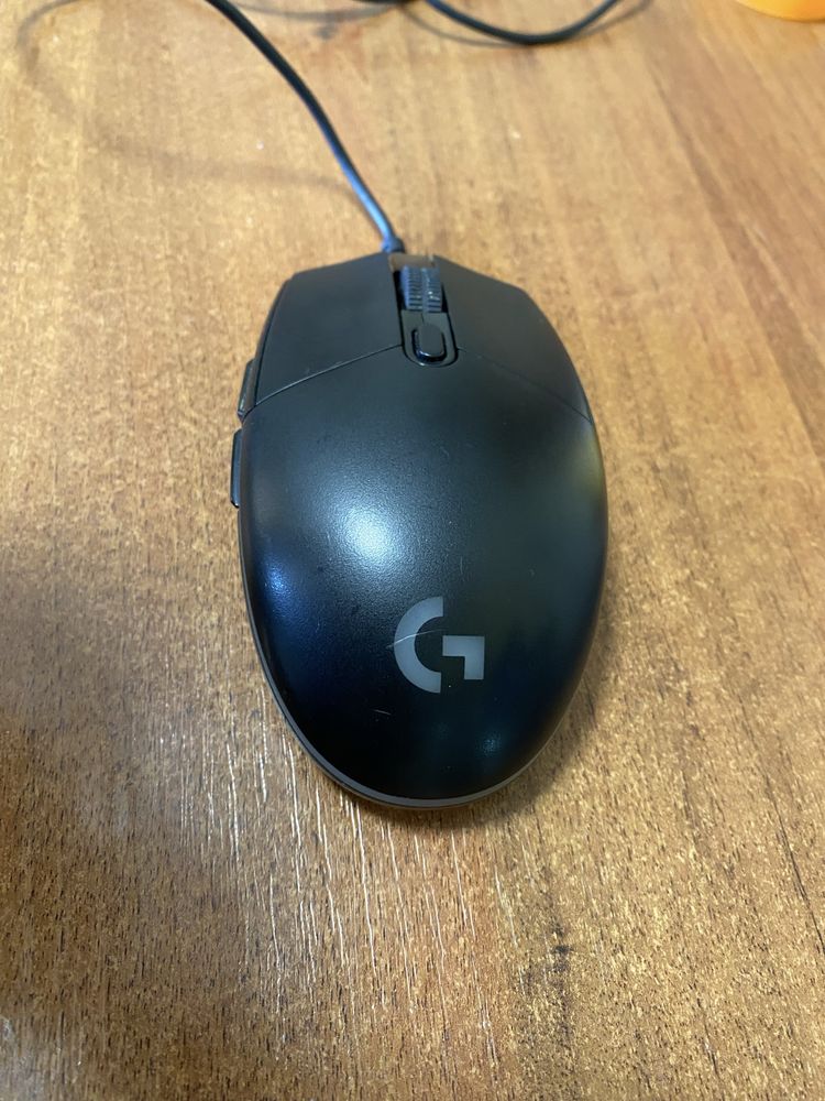 Мышка Logitech g102