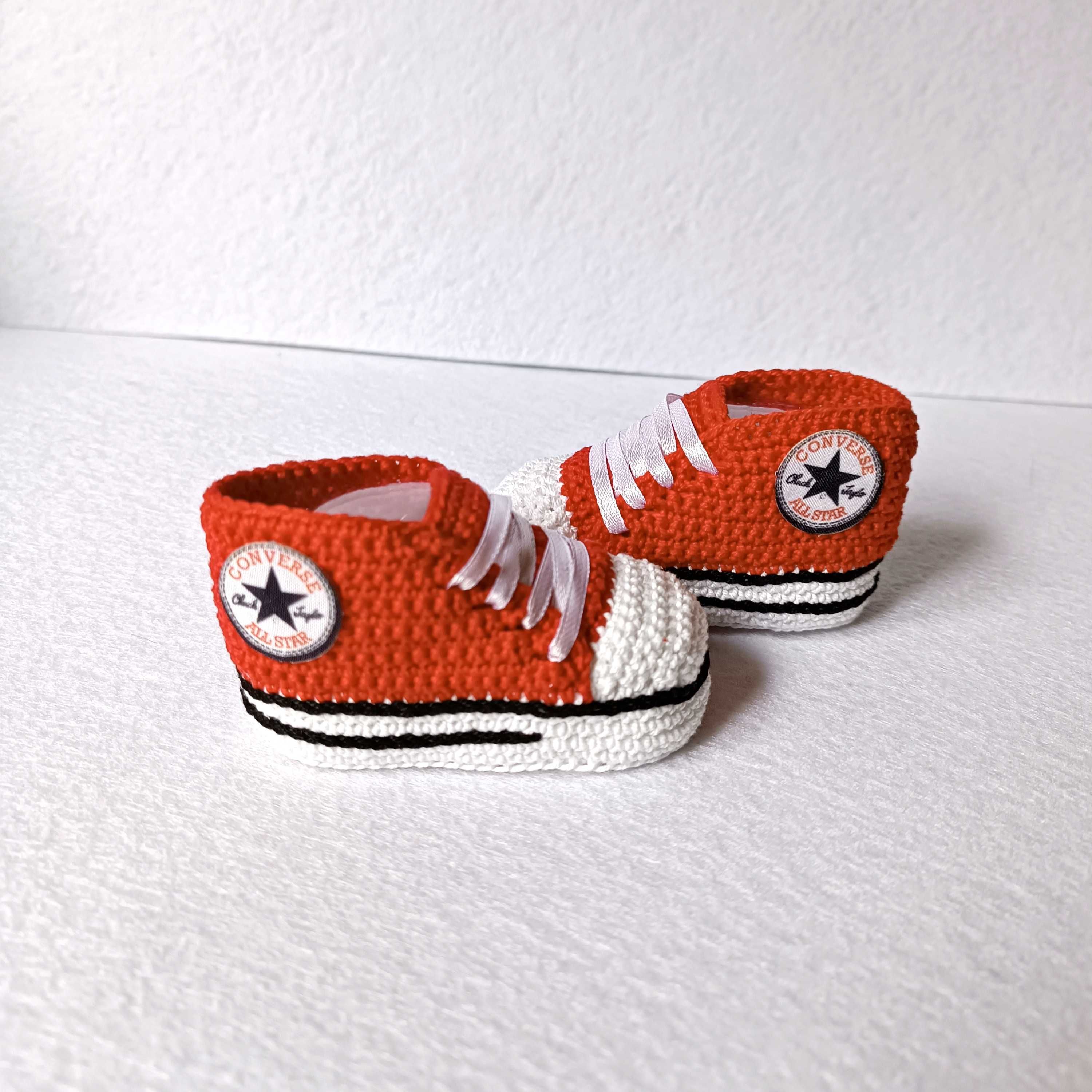 Sapatilhas tipo all star para bebê