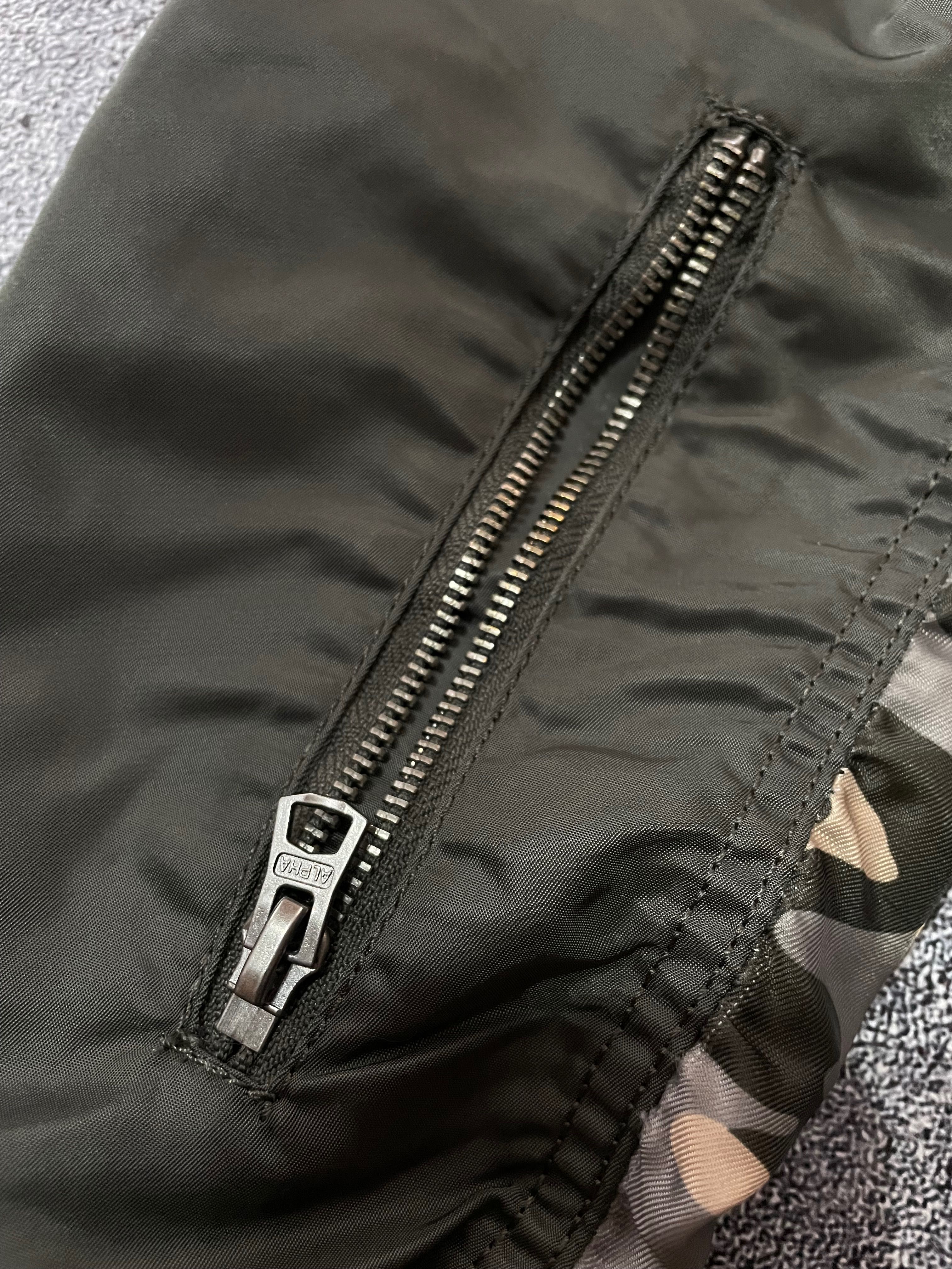 Бомбер alpha industries