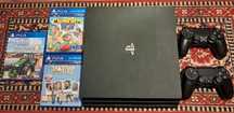 Konsola PlayStation 4 pro 1TB 2 pady+ 3 gry
