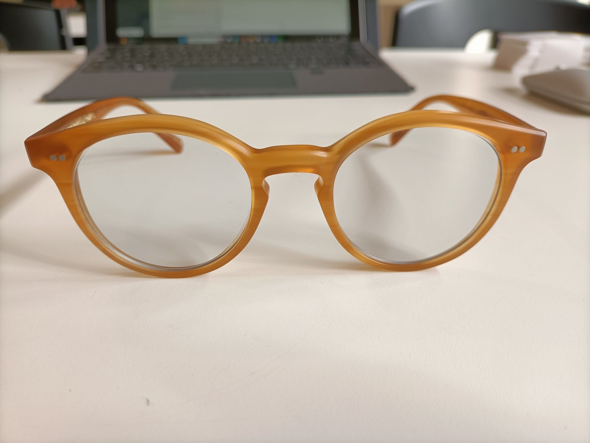 Oliver Peoples Desmon